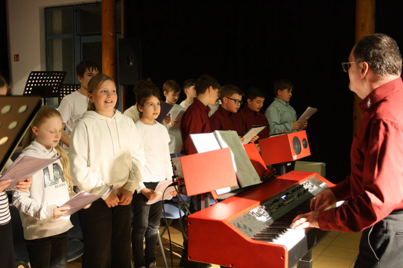 Die Ernst-Göbel-Schule feiert den Frühlingsanfang