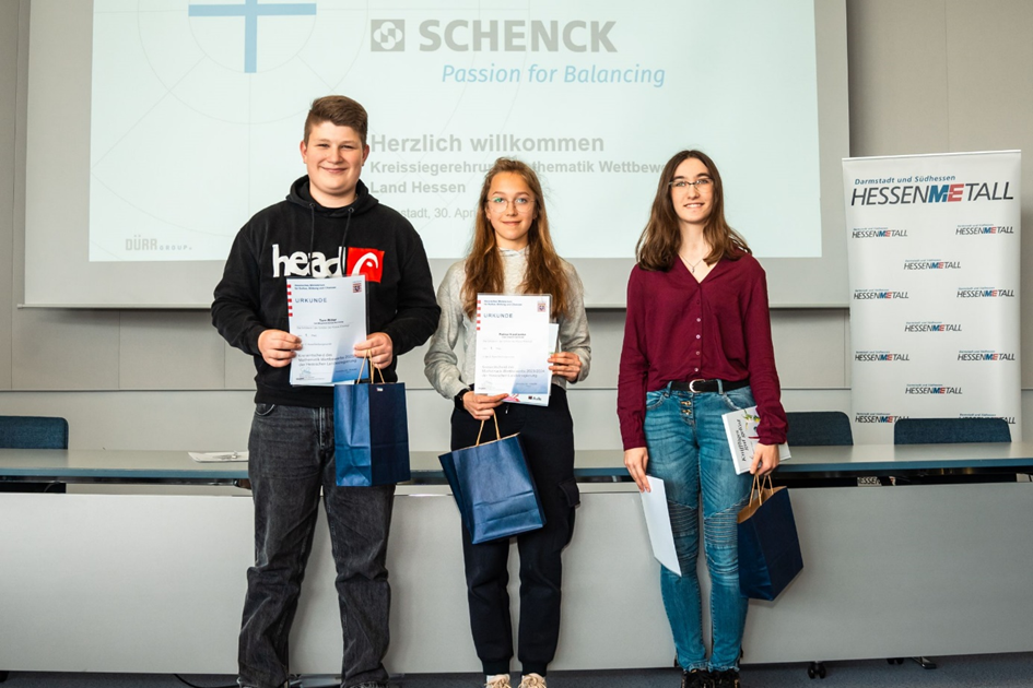 Polina Hordiienko ist Kreissiegerin im Hessischen Mathematikwettbewerb der 8.Klassen