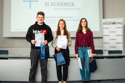 Polina Hordiienko ist Kreissiegerin im Hessischen Mathematikwettbewerb der 8.Klassen